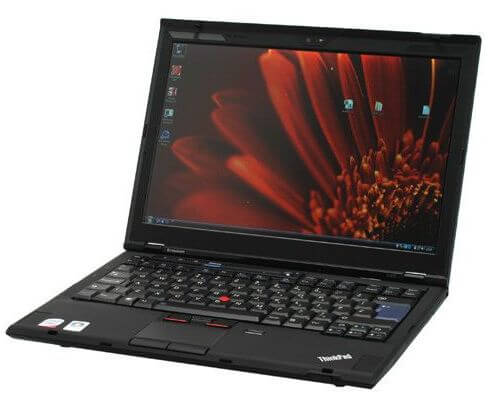На ноутбуке Lenovo ThinkPad X300 мигает экран